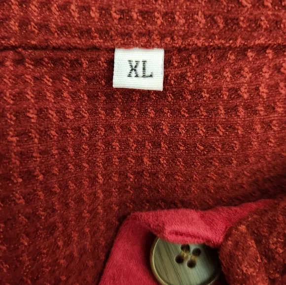 NWOT Button up red long sleeve shirt - Picture 4 of 4